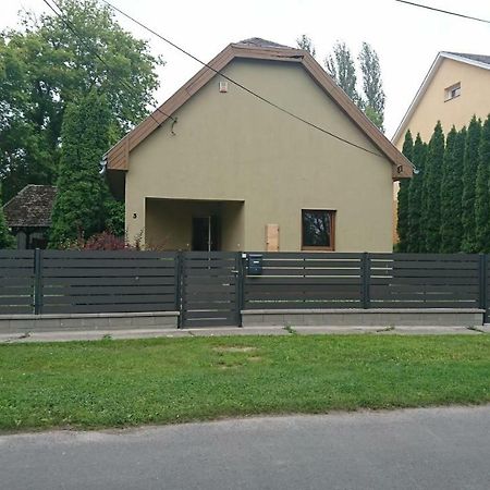 Klara Villa Siófok Buitenkant foto